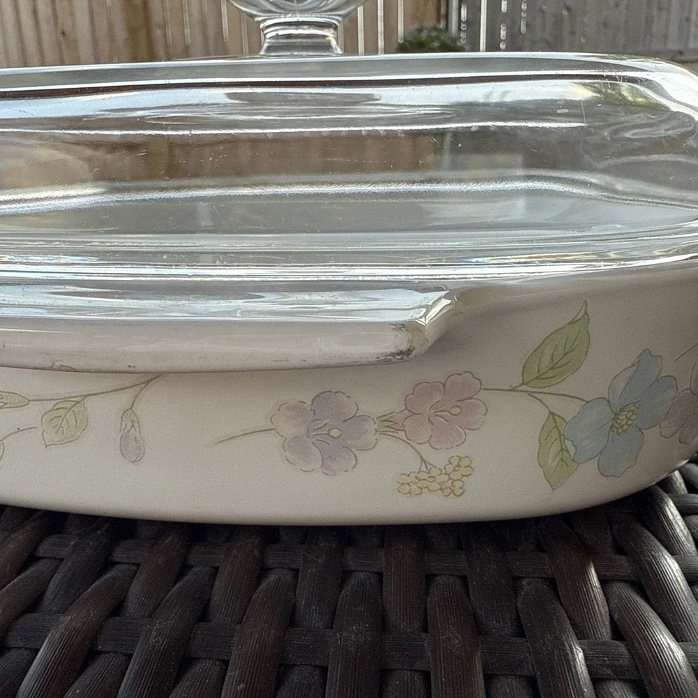 Vintage 1980's Corning Ware 2.5 Liter A-10-B Pastel Bouquet Casserole w/Lid RARE
